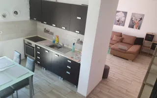 Casa cu 4 camere si garaj - Poză 13