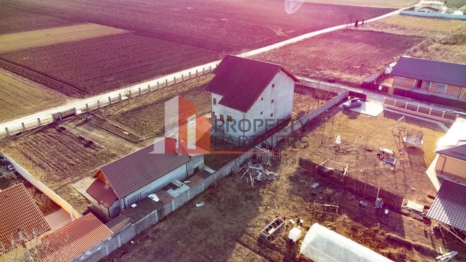 Casa cu teren 1500 mp in Harman - Poză 18