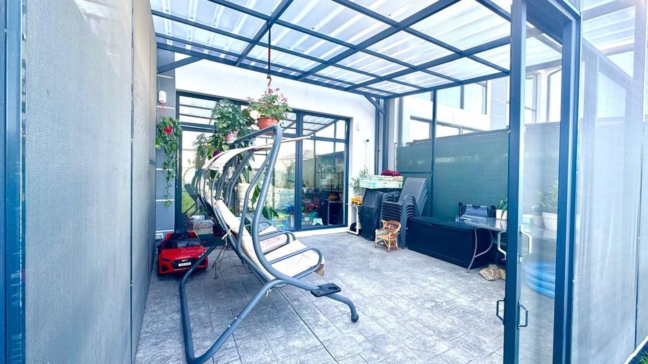 Casă înșiruită cu 4 camere, complet mobilată și utilată |Săcălaz| - Poză 10