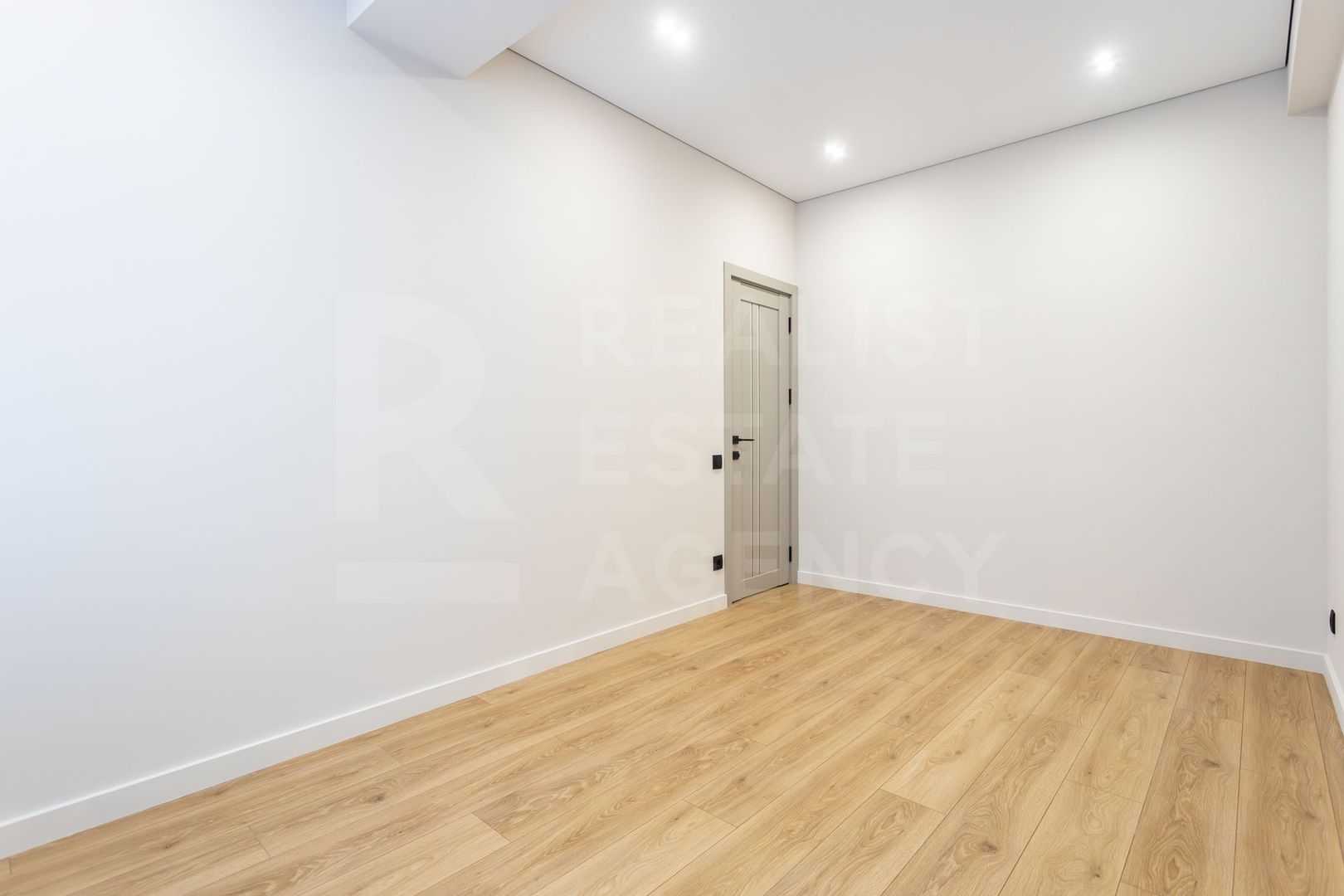 Vânzare, apartament, 3 camere + living, strada Nicolae Dimo, Râșcani - Poză 14