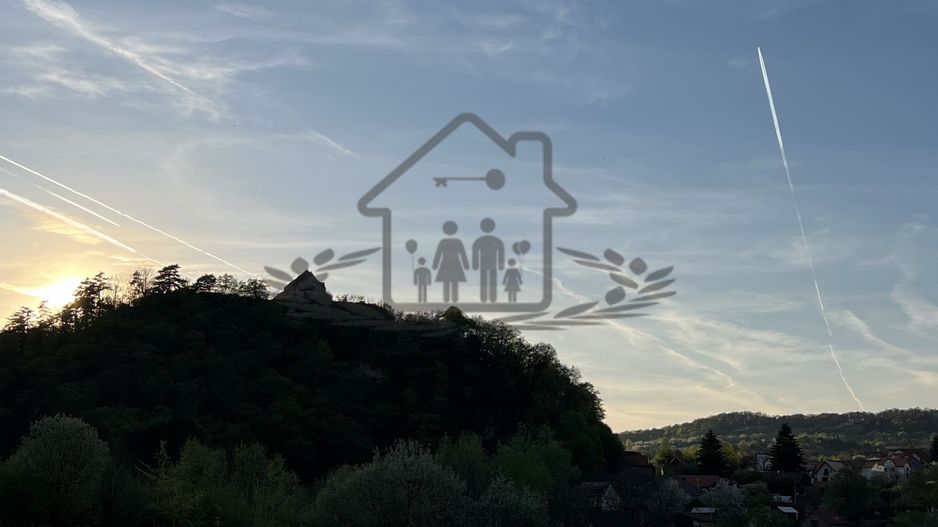 Teren la poalele Cetății Cisnadioarei de vânzare/1250 mp - Poză 4