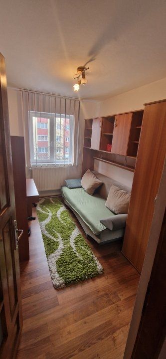 Apartament cu 3 camere de închiriat în zona Moroasa 1 - Poză 6