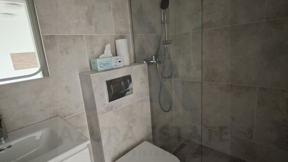 Apartament premium 3 camere + curte 50 mp 2 băi 61,4 mp utili Cristian - Poză 4