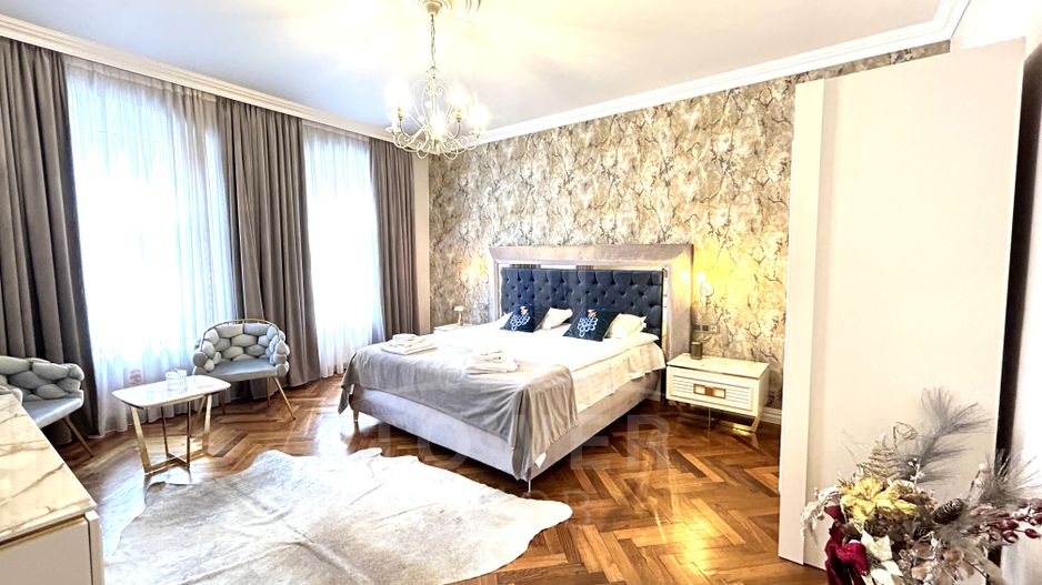 Apartament renovat, cu garaj și pivnițe, în Centrul Istoric al Sibiului - Poză 6