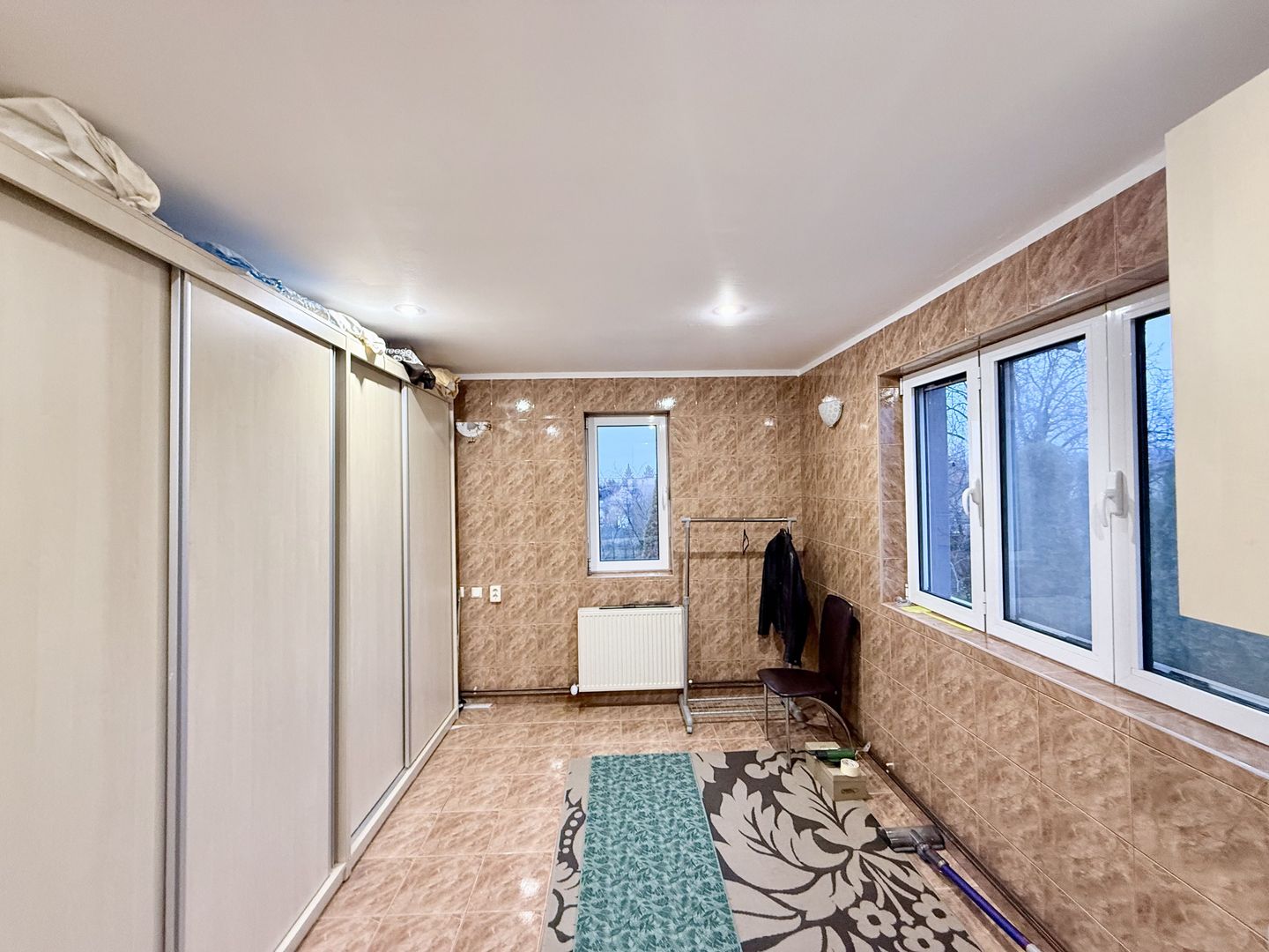 Vila în stil American - Total independentă energetic, garaj + terasă! - Poză 36