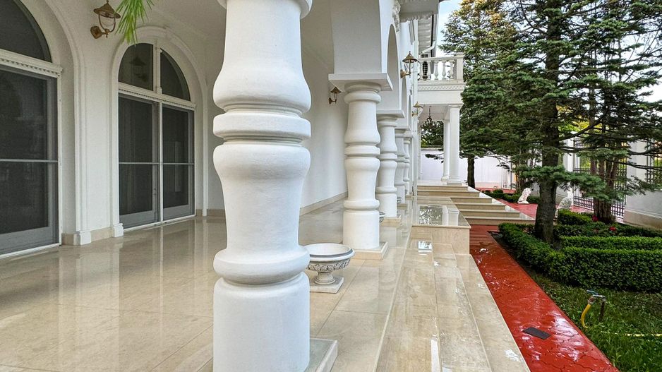 PROPRIETATE CU ENERGIE PURA |  Sanctuarul Eleganței și Rafinamentului - Poză 36