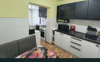 inchiriez apartament 3 camere Micro 16 - Poză 3