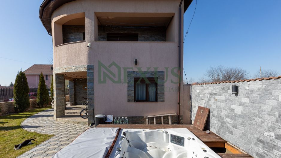 Casă/Vilă modernă de vânzare la intrare în Bogdan Vodă, județul Bacău. - Poză 23