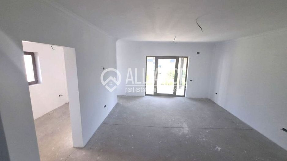 VALU LUI TRAIAN ( COD 02) -  Casa Superba 4 Camere aproape de conac - Poză 9