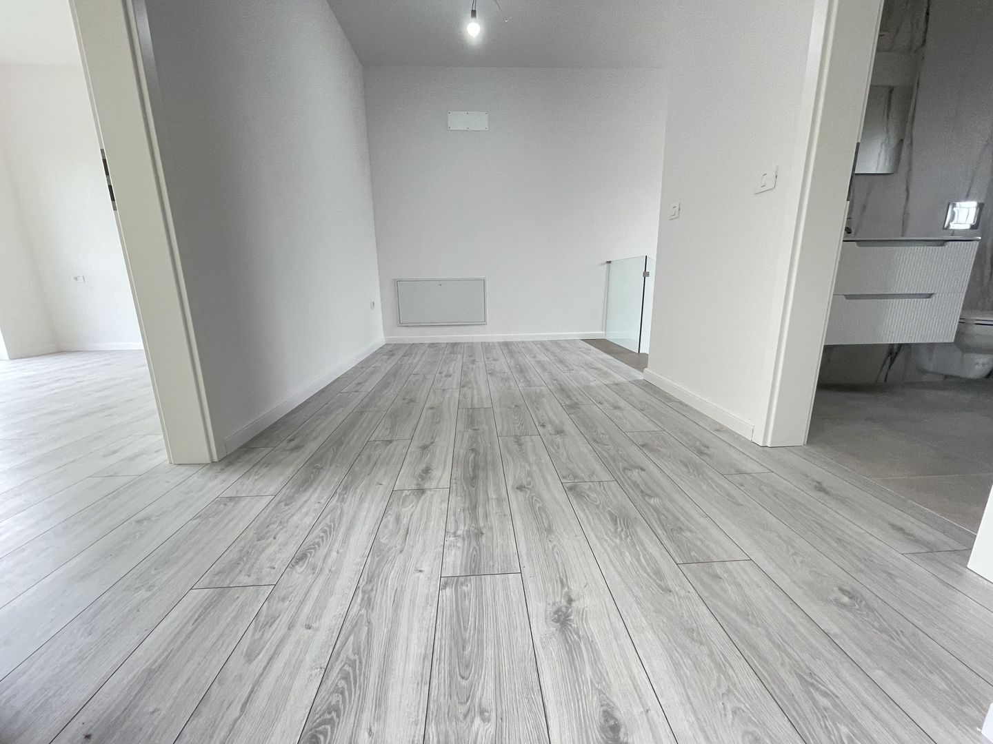Duplex despărțit prin spațiu tehnic - Poză 13