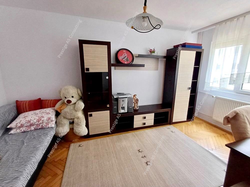 Apartament 3 Camere | Etaj 1 | Str Bucureti-Medicina - Poză 8
