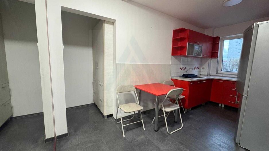 Apartament renovat 3 camere 2 dormitoare zona Mihai Viteazu - Poză 4