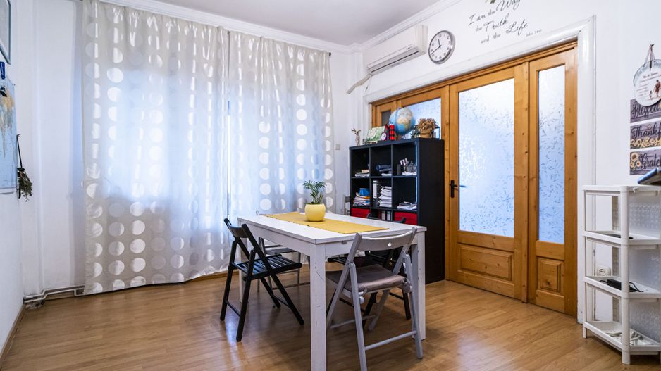 Apartament 4 camere Stirbei Voda / Berzei, renovat, centrala proprie - Poză 1