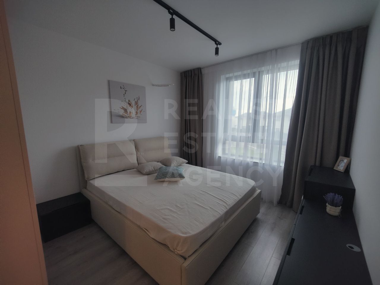 Vânzare, apartament, 2 camere + parcare înclusă în preț, Constanța - Poză 8
