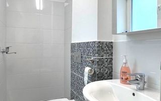 Casa renovata complet! 210 mp utili pe teren de 548 mp! - Poză 21