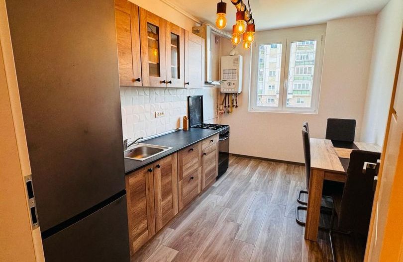Apartament de inchiriat 3 camere 2 Baii Micalaca, parcare, bloc nou - Poză 11
