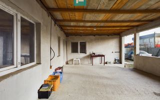 Casă cu 4 camere + anexe   în Șofronea - Poză 9