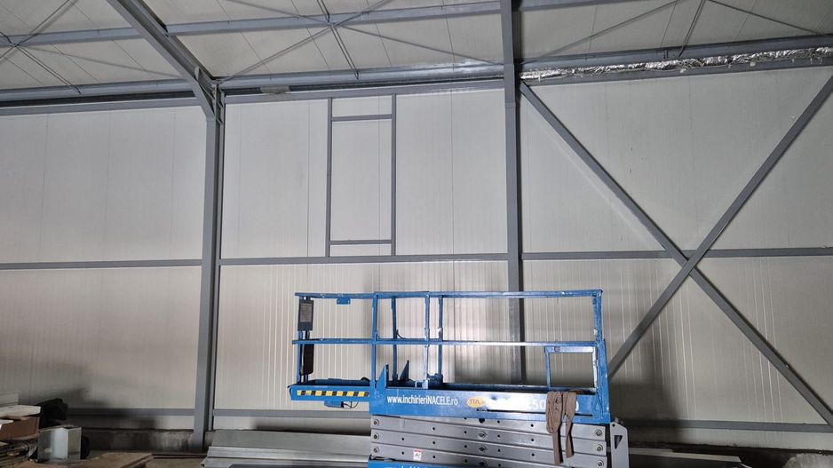 De vanzare hala industriala de 300 mp in Prelungirea Garii Catelu - Poză 9