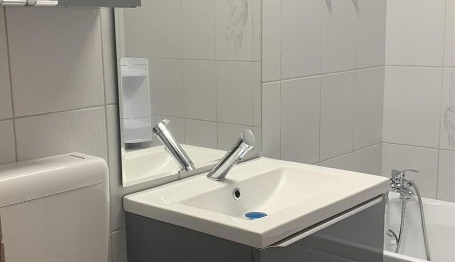 AP. 2 CAMERE APARATORII PATRIEI, CENTRALA PROPRIE, METROU 10 MINUTE - Poză 4