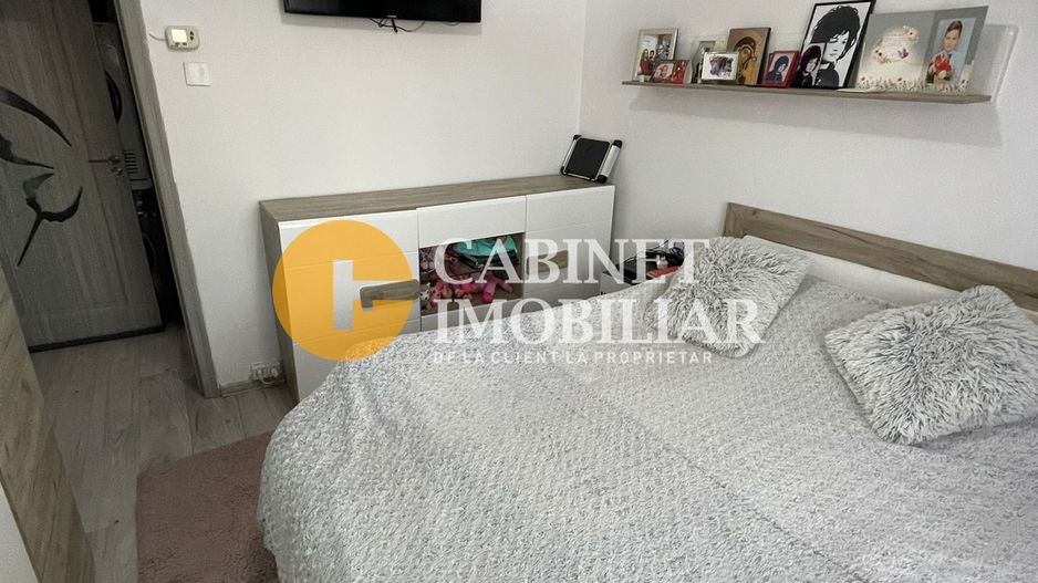 FARA RISC - PODU ROS - LICEUL EMIL RACOVITA - 3 CAMERE - RENOVAT - Poză 8