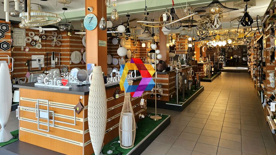 Casă plus Spațiu comercial  741 mp, Teren 906 mp Brasov - zona Blumana - Poză 3