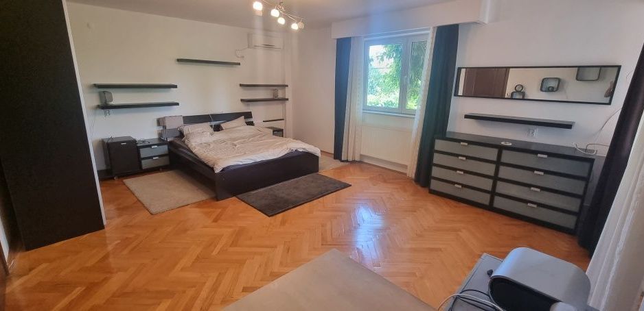 Vila spatioasa de inchiriat | Voluntari | garaj - Poză 3