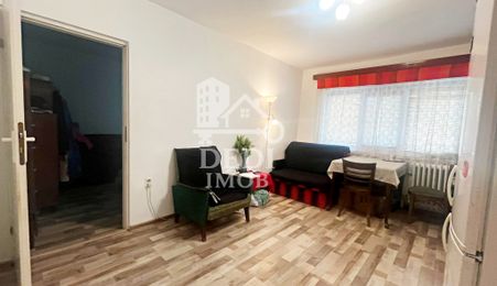 Apartament cu 2 camere de vanzare zona Rogerius, Oradea