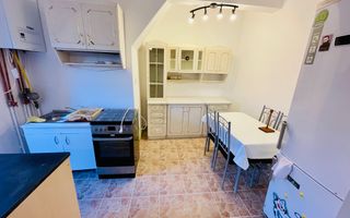 Casa 3 camere , 74 mp , loc de parcare Zona Ultracentrală! Negociabil - Poză 8