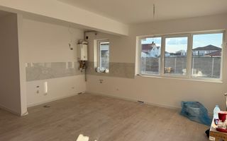 Bloc Nou. Gradina proprie de 103 mp si 2 locuri de parcare inscrise in CF. - Poză 2