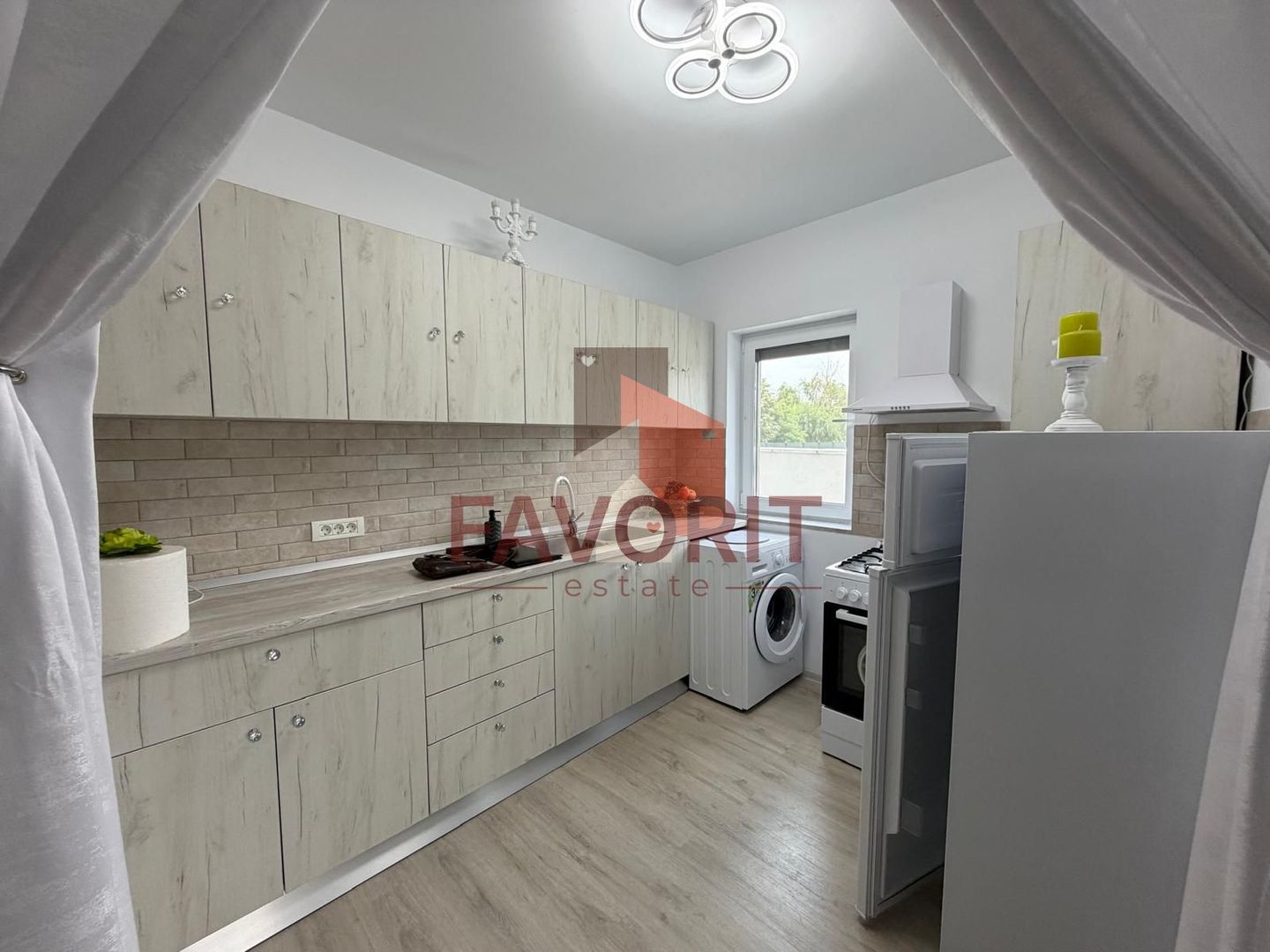 Duplex | 5 camere | Mobilat | Toate utilitatile | Asfalt | Utvin | - Poză 5