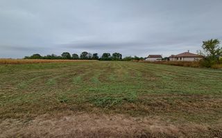 Teren intravilan | 37 arii | Zona Madaras - Poză 1