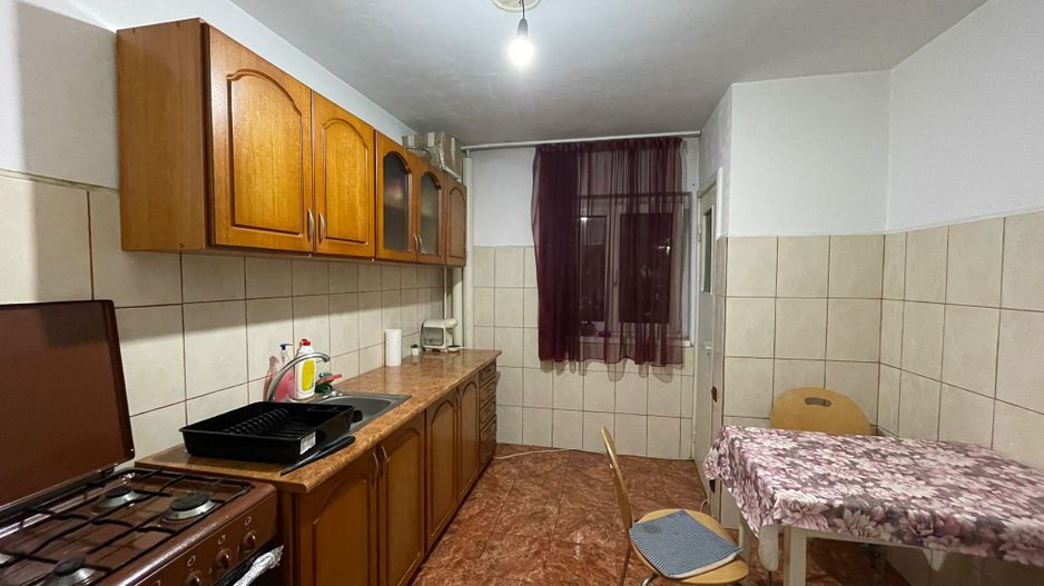 APARTAMENT SEMIDECOMANDAT  3 CAMERE LANGA IULIUS MALL - Poză 4
