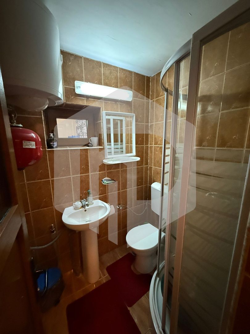 Casa individuala } Orlat | 250 mp Teren | Terasa inchisa - Poză 8