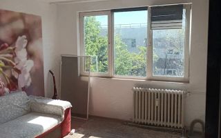De vanzare Apartament  3 camere Pacii - Poză 3