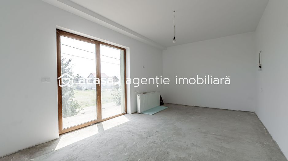 REDUCERE Casă nouă, spațioasă, în cartierul rezidențial din Curtici - Poză 6