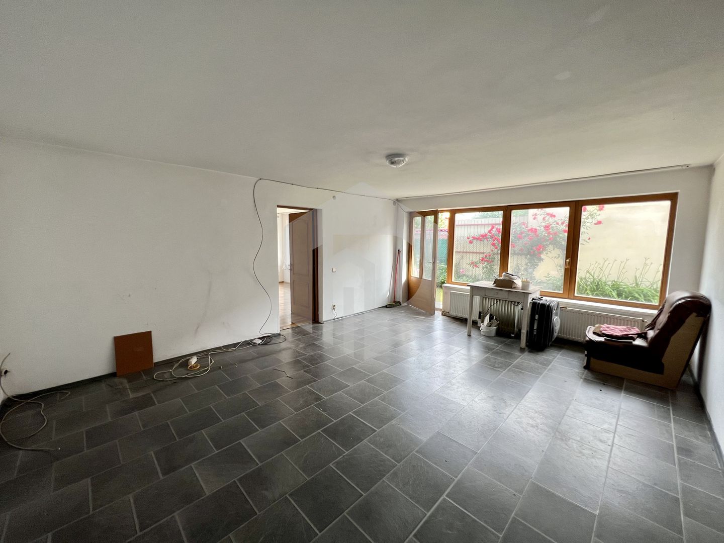 Casa individuala+ curte. Zona Lazaret/Balanta/ 3 Apartamente - Poză 14