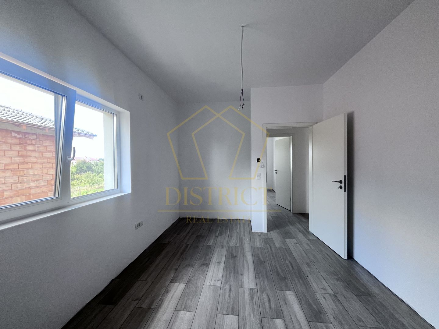 Duplex modern cu 4 camere si dressing I Mosnita Noua - Poză 10