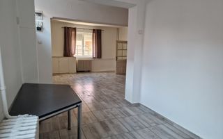 De inchiriat | Spațiu comercial central | Oradea. - Poză 8