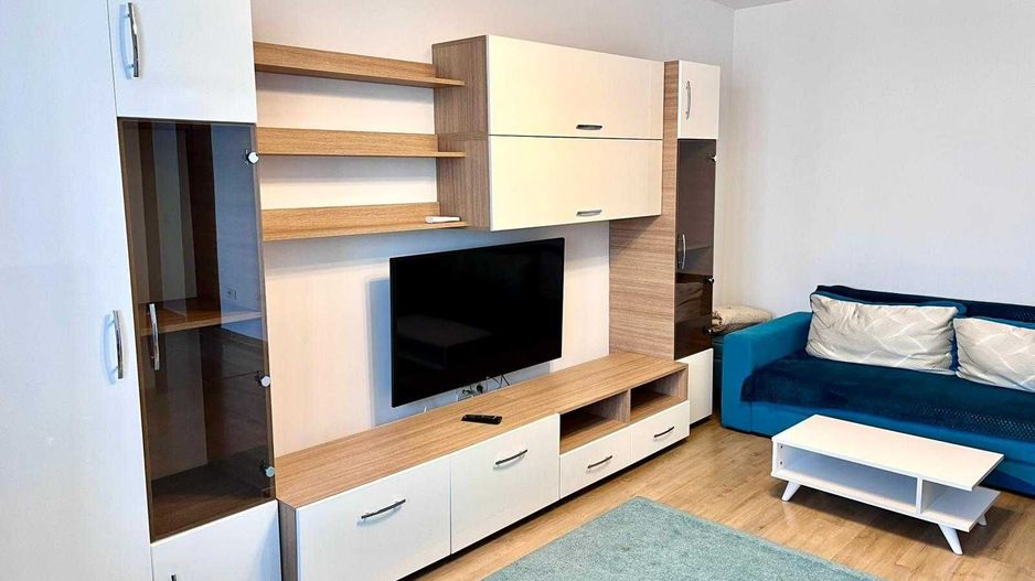 De inchiriat apartament 2 camere decomandat / metrou 1 Decembrie 1918 - Poză 1