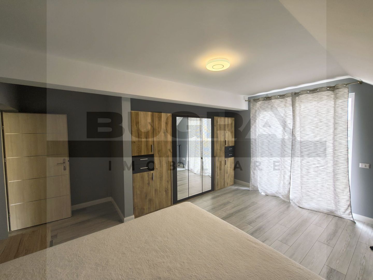 Casă nouă de închiriat în Dezmir – 4 dormitoare, 3 băi - Poză 9
