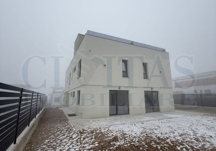 Unitate duplex Cartierul Tineretului, zona Voronet. - Poză 2