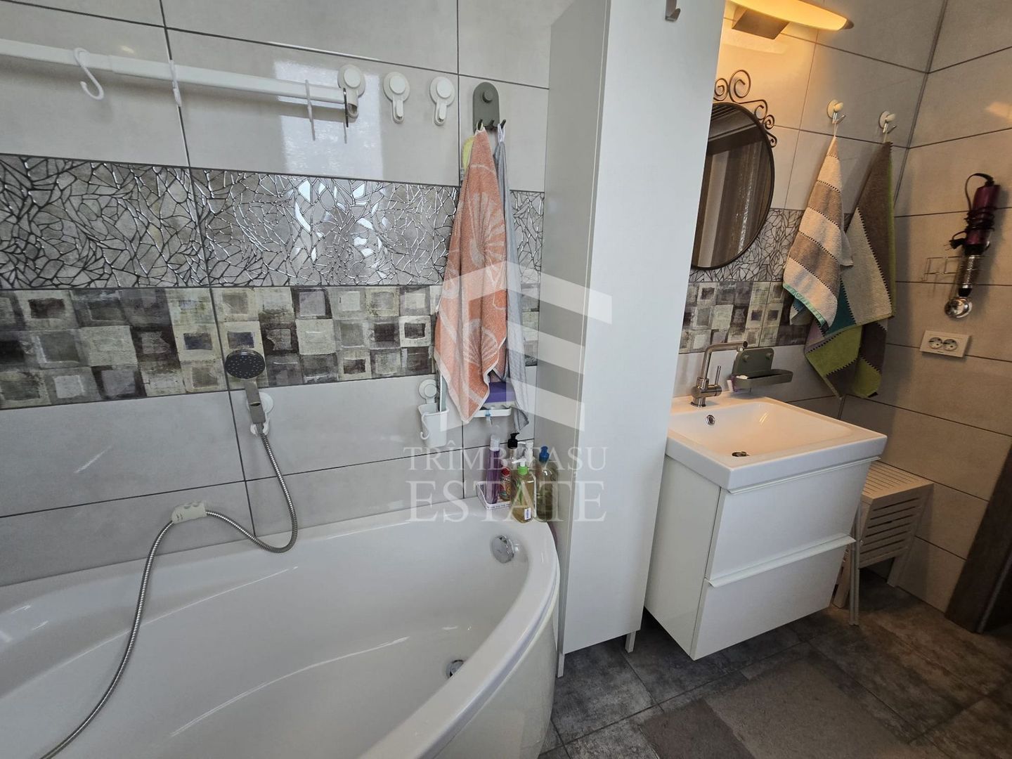 Mangalia - Vila tip duplex moderna. - Poză 39