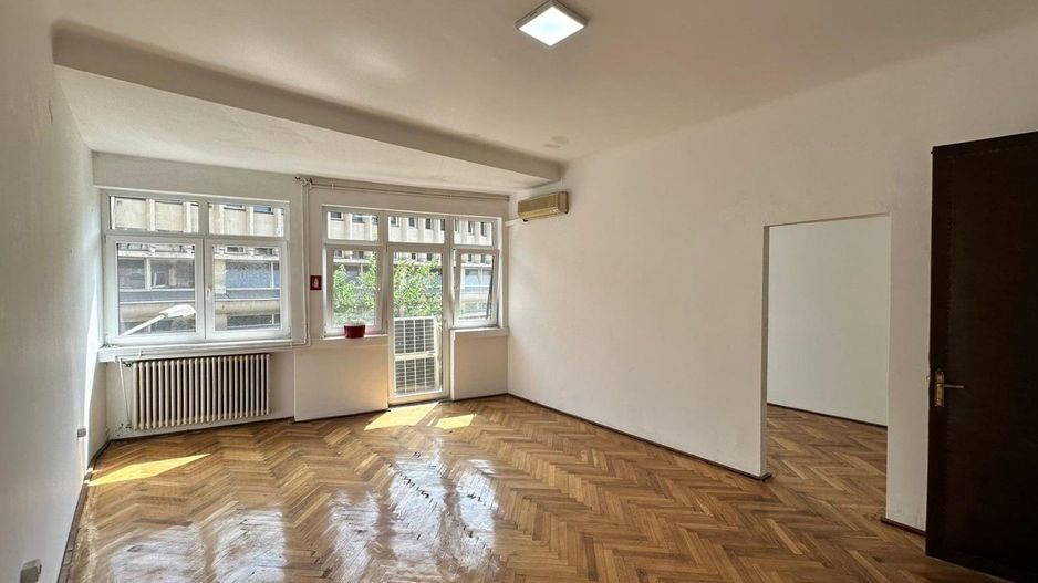 Cladire 1001 mp utili Universitate 2S+P+4E+Pod autorizatie fatada - Poză 3