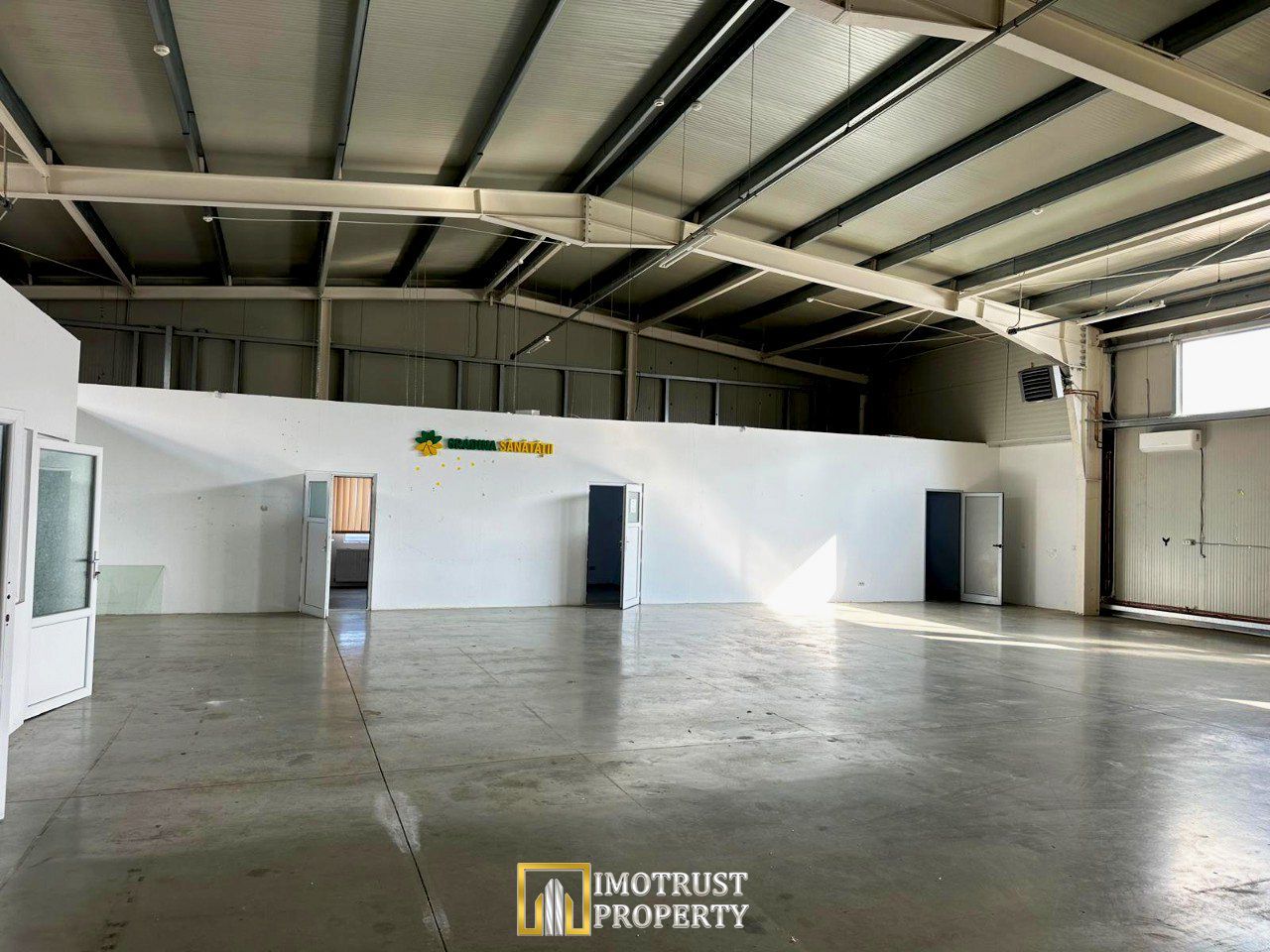 Hala mixta 800 mp de inchiriat – showroom, birouri, depozit – Arad - Poză 4