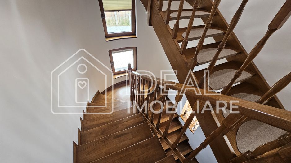 Casă deosebită, cu 5 camere, cu teren de 1132 mp – Cisnădioara - Poză 15