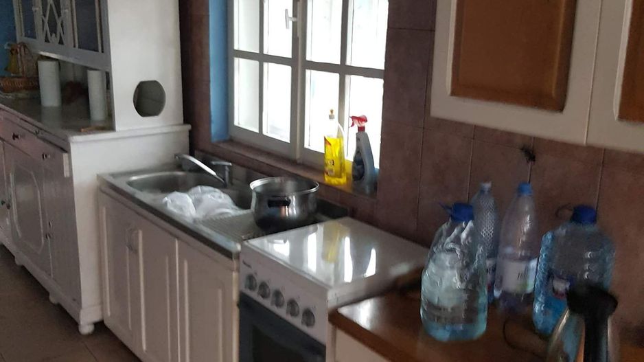 Vila cu 6 camere + 2 case + bazin inot+ 5.934 mp teren  com. Chichis - Poză 19