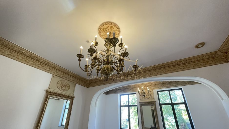 Masterpiece Heritage Villa***18 rooms//DOWNTOWN BUCHAREST - Poză 7