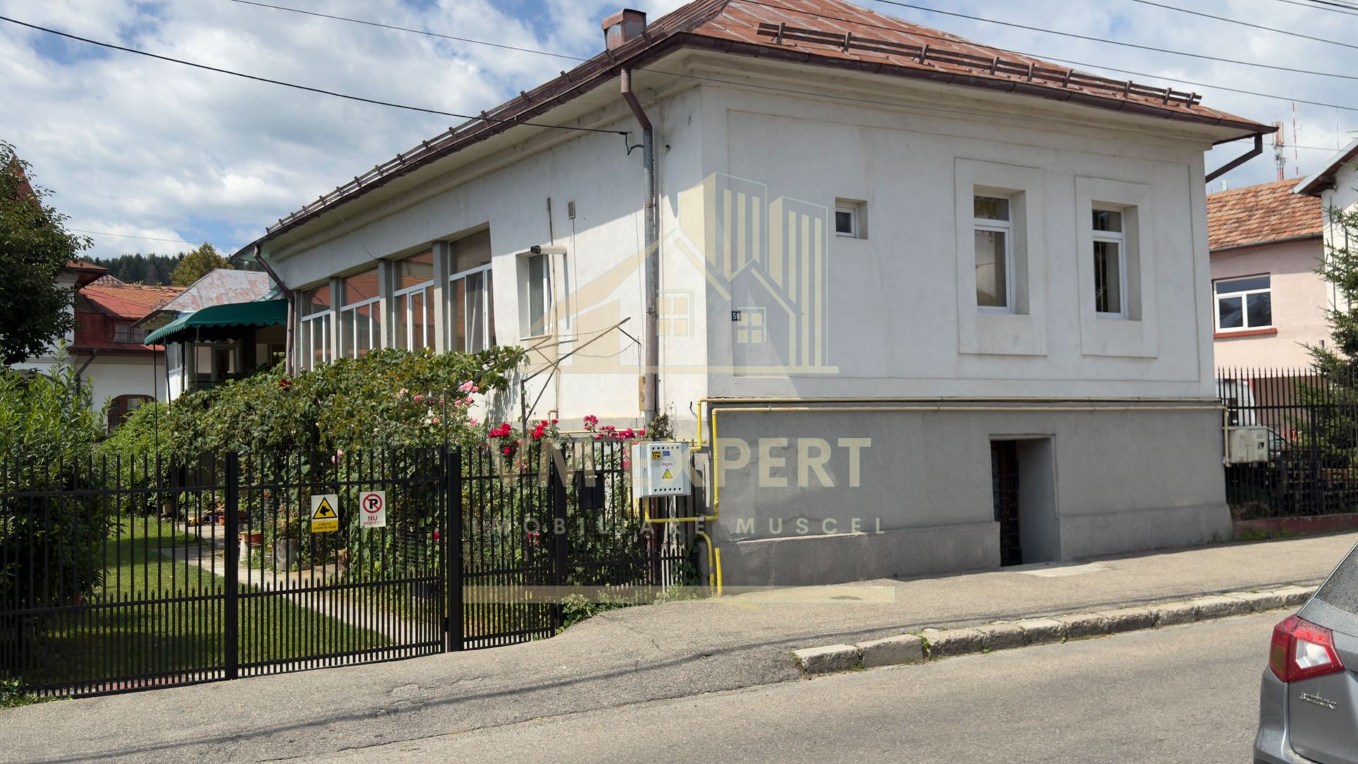 CASĂ 6 CAMERE TEREN 456 MP CENTRU CANPULUNG - Poză 5