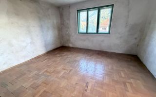 Apartament spațios  la casa- preț atractiv/COVASNA - Poză 5