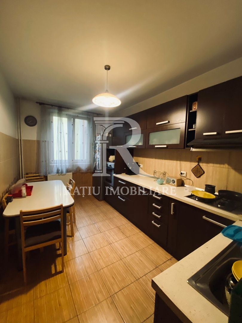 Apartament cu 4 camere | Pet Frendly | Ultracentral | Oradea - Poză 6